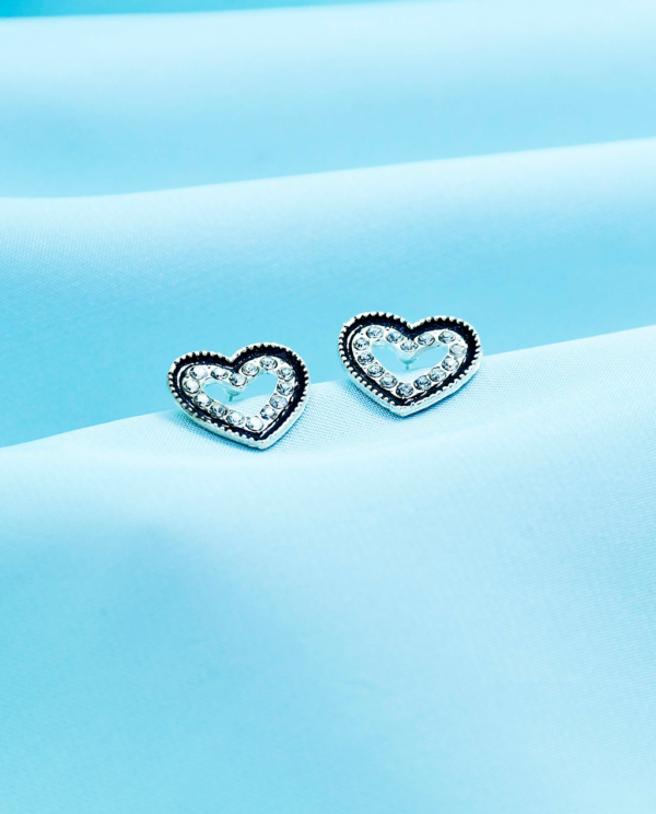 Black Tops-Heart Outline