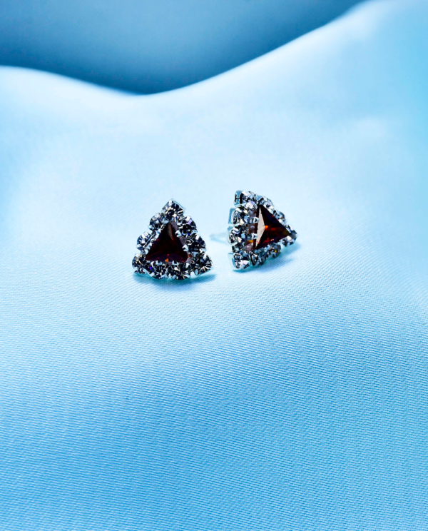Cubic Zirconia Triangle Crystal Tops-Marron Red