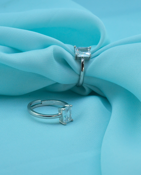 Romantic Filigree Sliver Ring