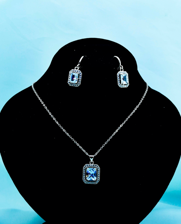 American Crystal Necklace Set-White