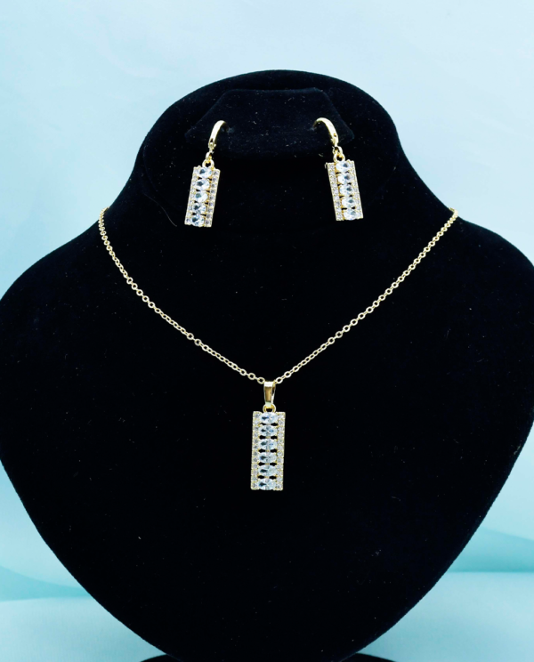 Gold Plated Rectangle Crystal Necklace Set-White